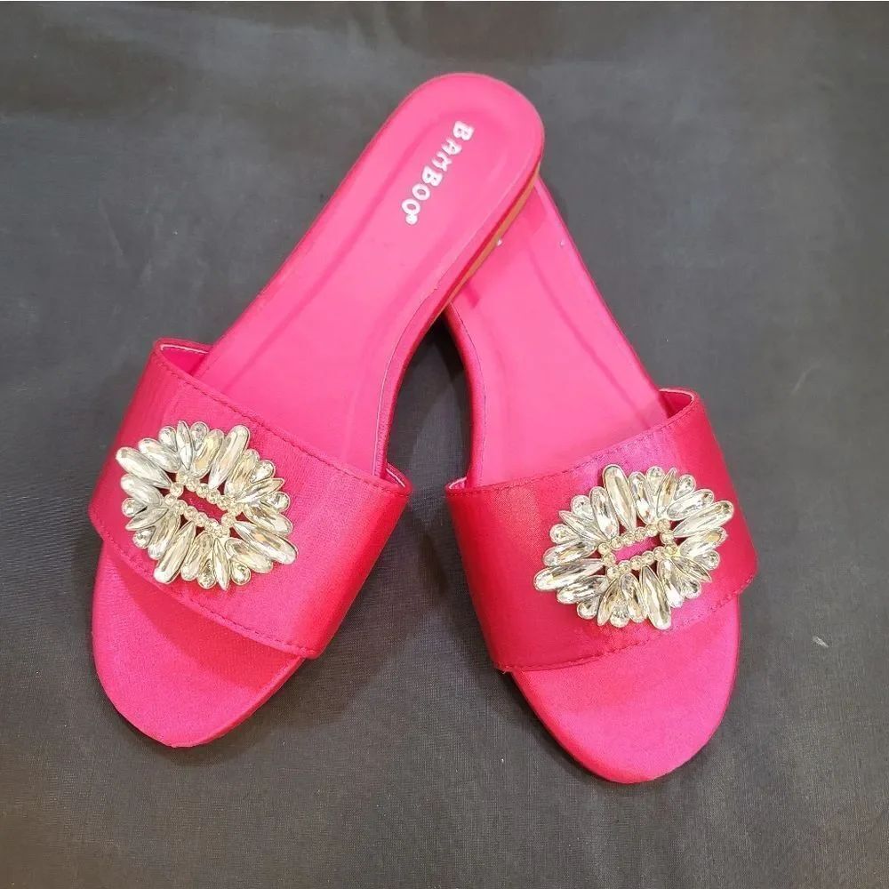 BRAND NEW BAMBOO RHINESTONE SLIP-ON STYLE WOMEN'S MULE SANDAL